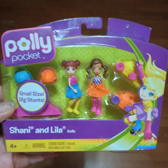 Polly Pocket Shani and Lila dolls 2010
